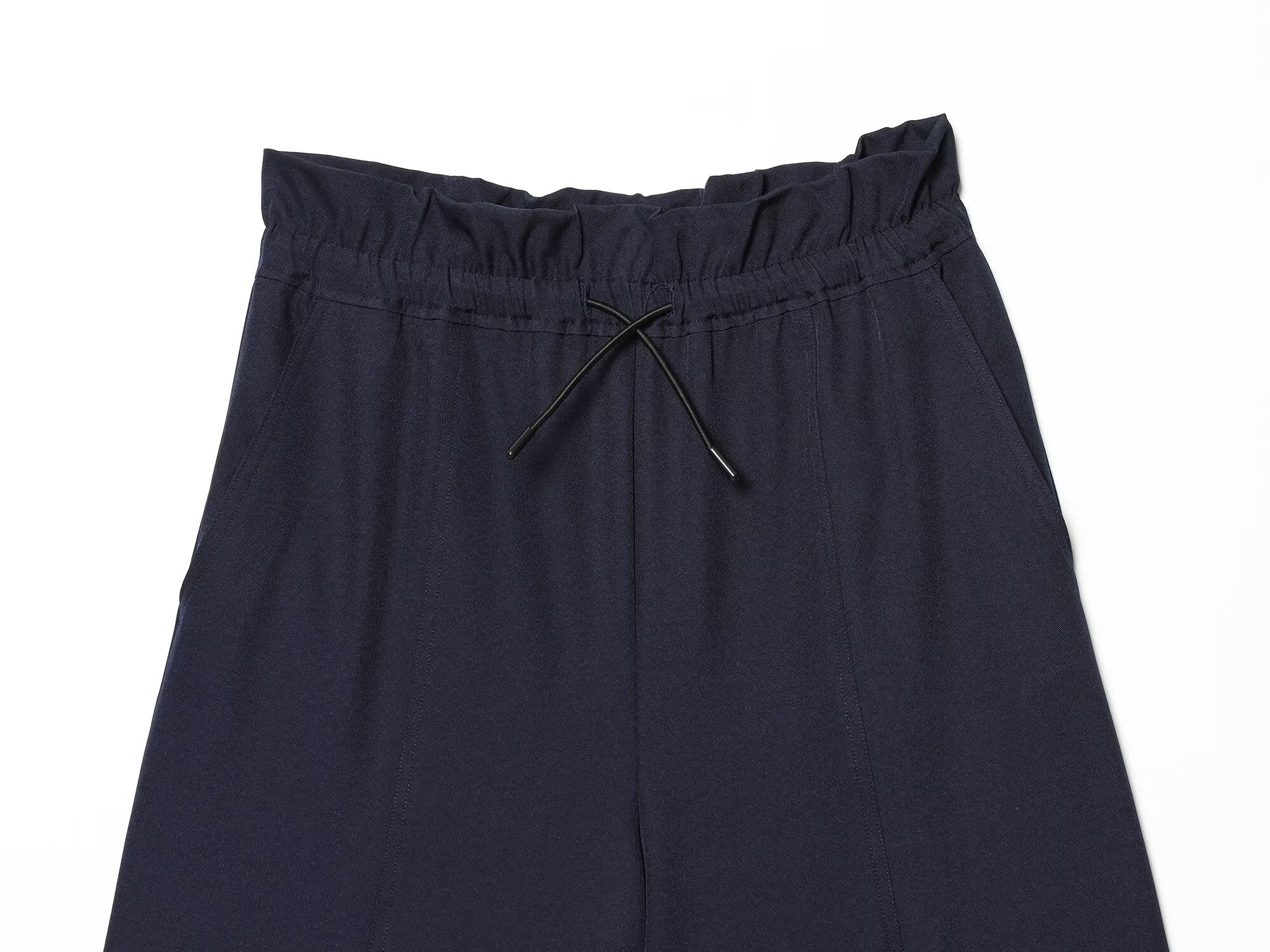 Women's layered decorative waist casual shorts