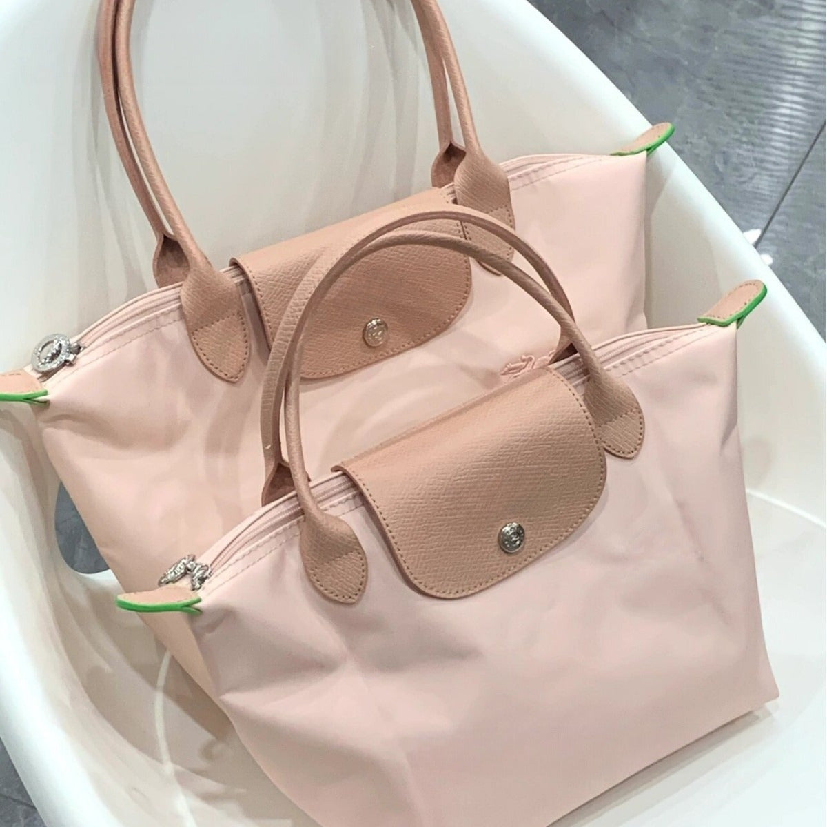 #576 Women's New Joker Nylon Jiaozi Handbag Embroidered Large Tote Waterproof Folding Shoulder Bag.