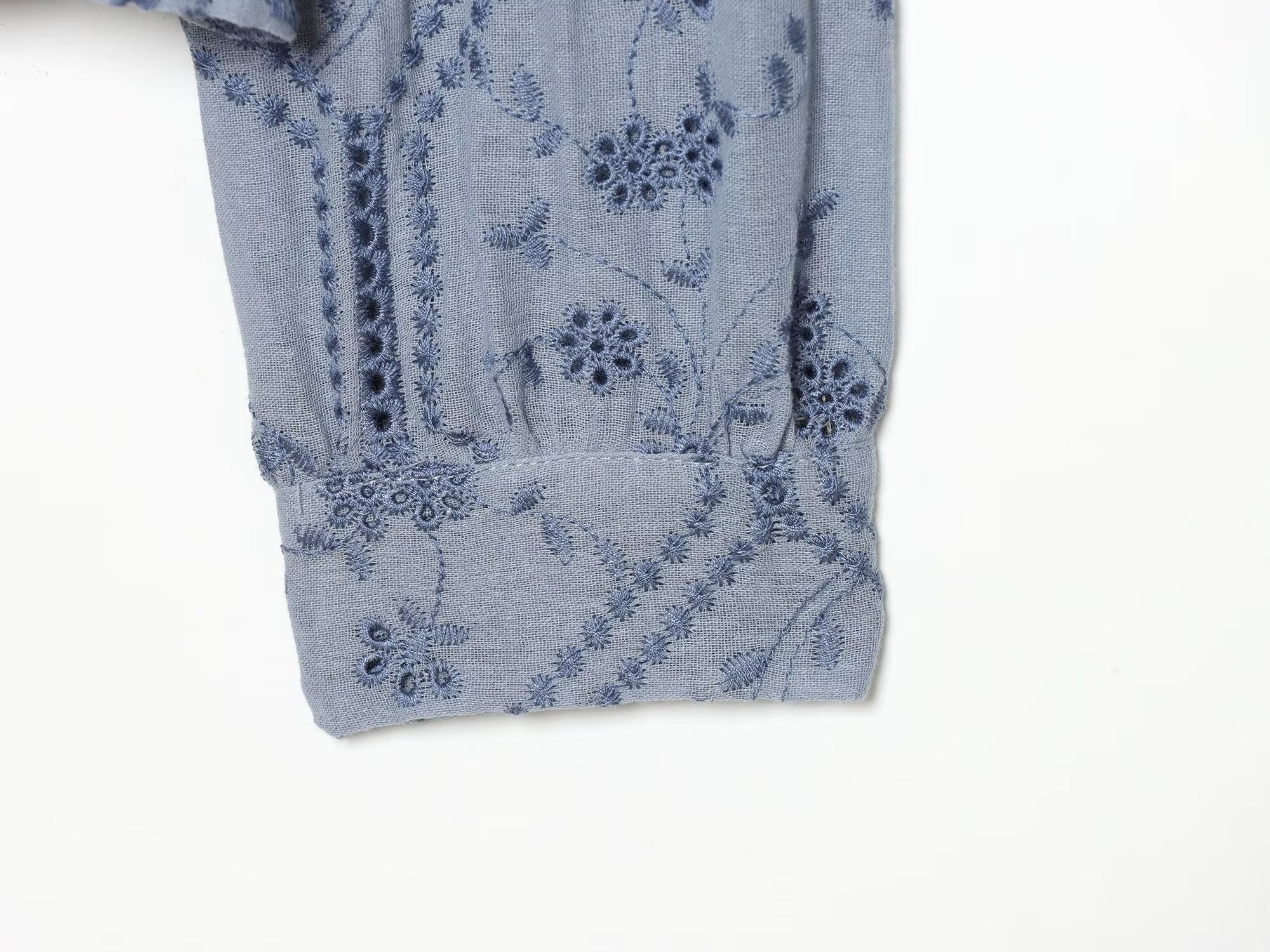 Women's hollowed out embroidered lapel shirt